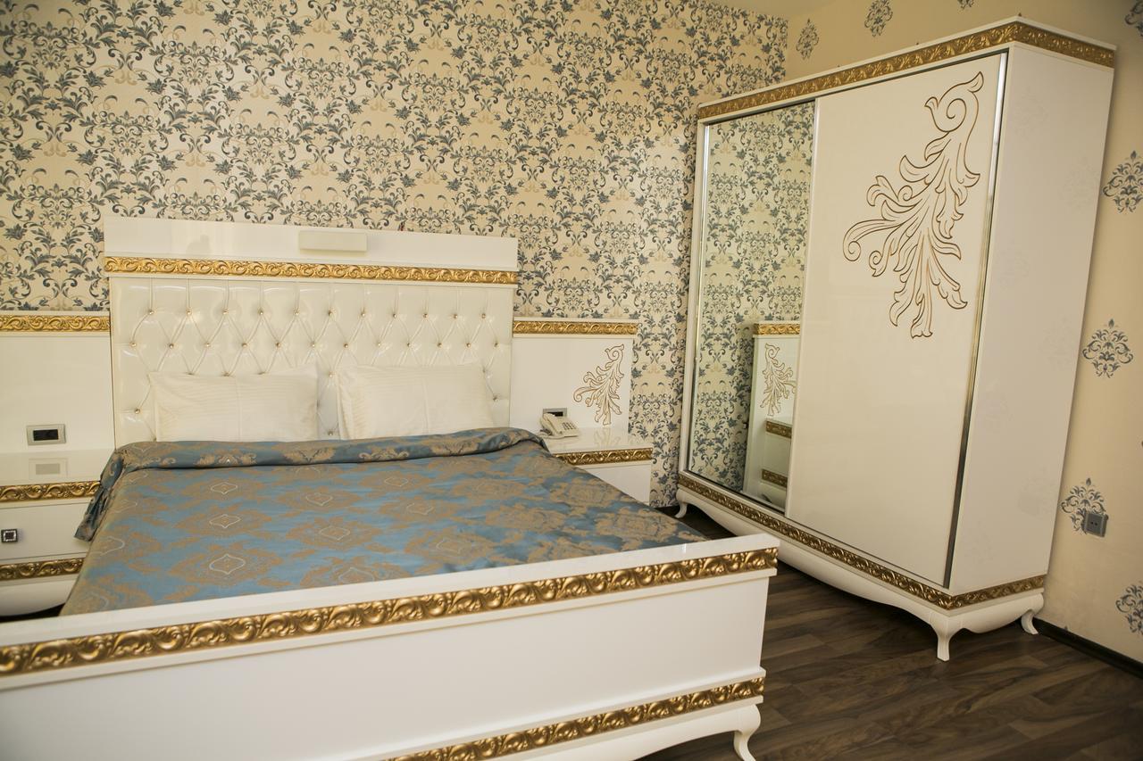 Azalea Hotel Baky Esterno foto